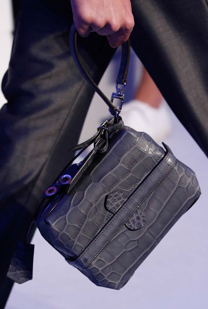 Louis Vuitton muestra los seis imprescindibles que todo nuevo gentleman  debería tener