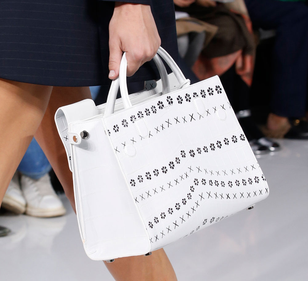 The Bag Updates to Shop Now for Spring 2021  Sacs à main de créateurs,  Dior, Sacs design