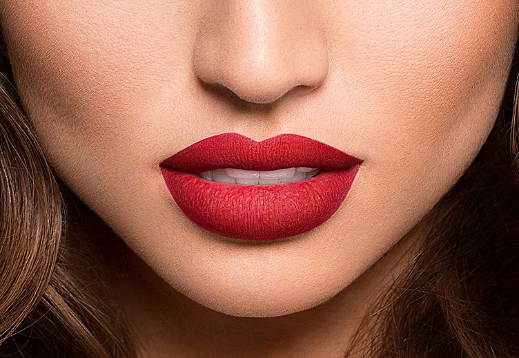 A Close Look At The Already Sold Out Louis Vuitton Lipstick Case - PurseBlog