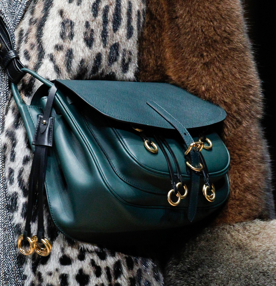 prada bags 2016