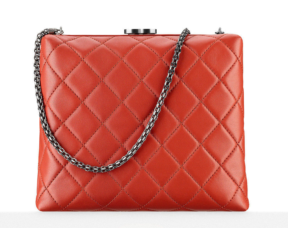Chanel-Kiss-Lock-Minaudiere-Red-3300