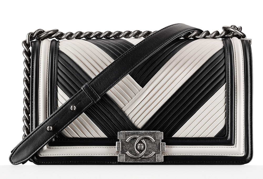 Chanel-Pleated-Boy-Bag-5400