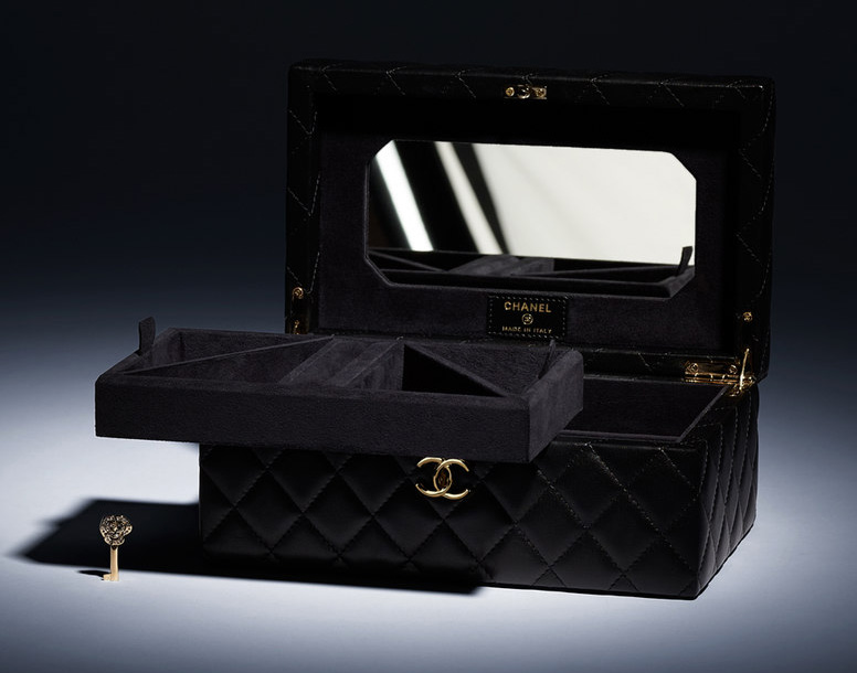 chanel jewelry box