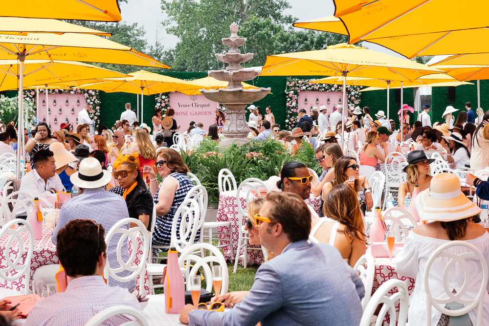 6 tips for attending the Veuve Clicquot Polo Classic // NYC - Shades of  Pinck