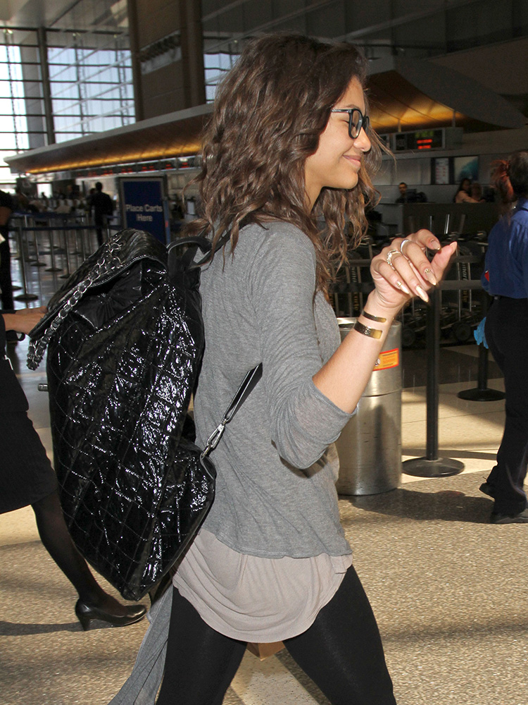 zendaya louis vuitton bag