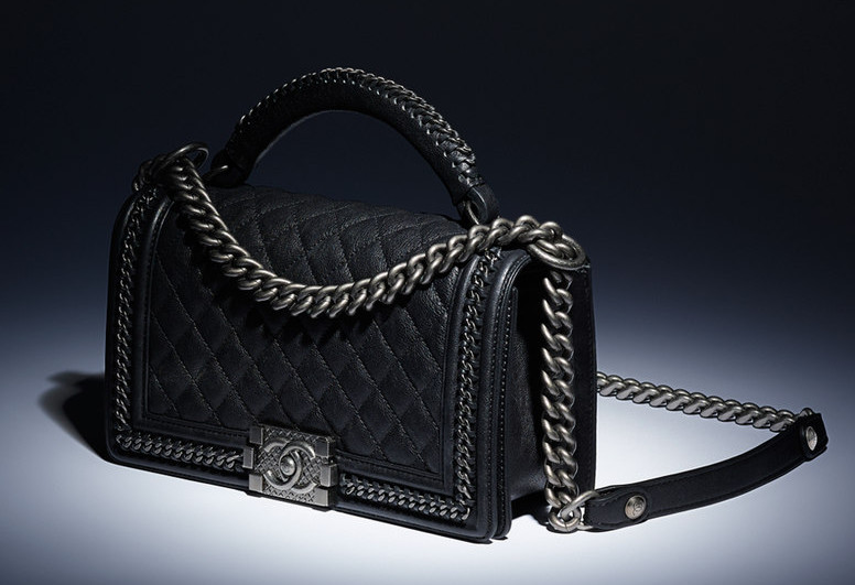 chanel boyfriend handbag