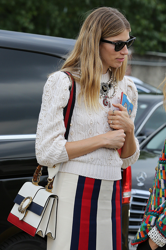 gucci dionysus top handle bag