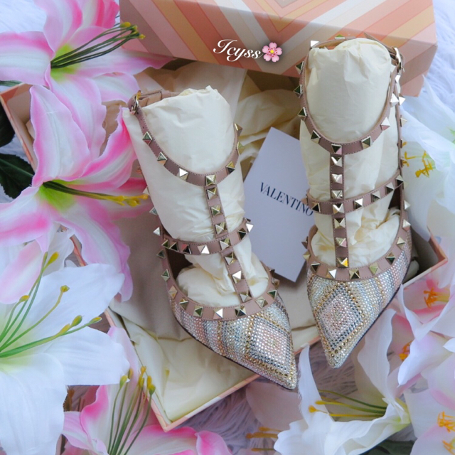 tPF Member: Icyss Shoes: Valentino Rockstud Embellished Pumps Shop: Similar styles via Neiman Marcus