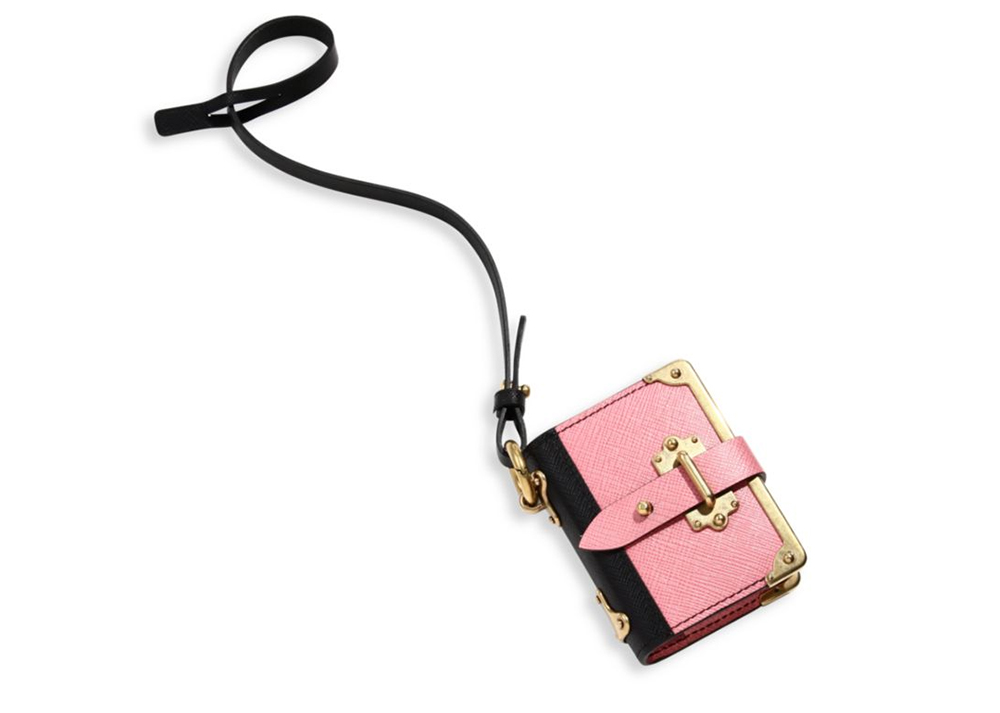 LV Key Pouch As A Bag Charm, How To Shorten The Key Chain