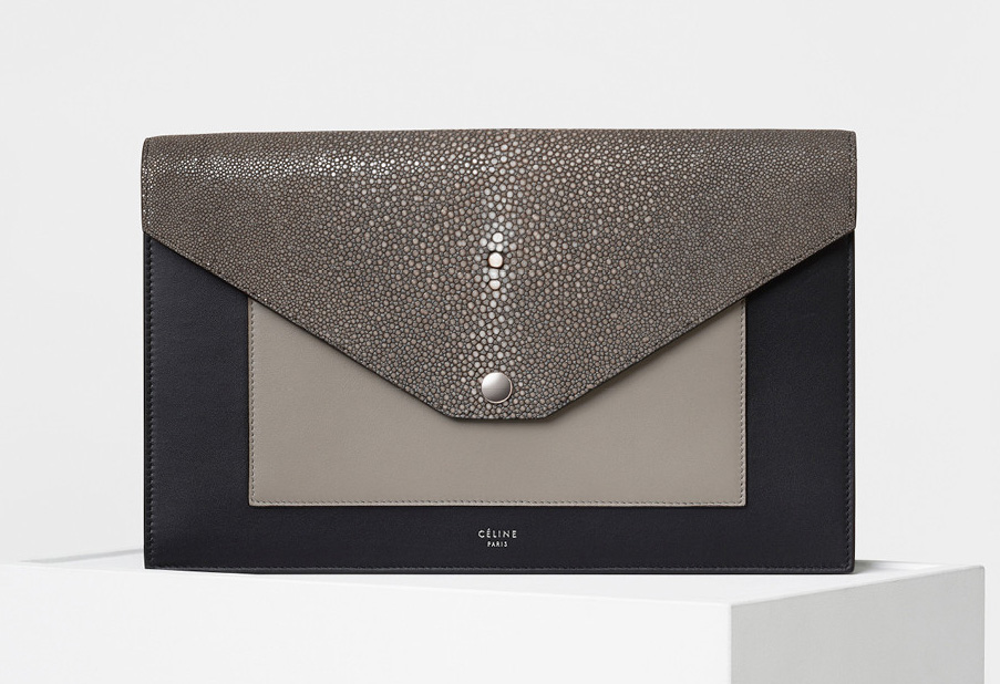 celine-pocket-evening-clutch-on-chain-khaki