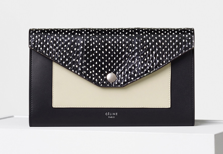 celine-pocket-large-flap-on-chain-watersnake-black