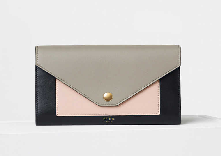 celine-pocket-trifolded-multifunction-khaki