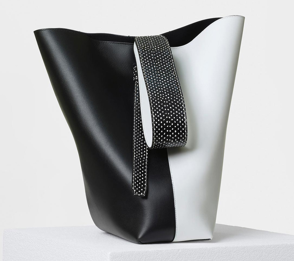celine-small-twisted-cabas-bicolor-snake-2350