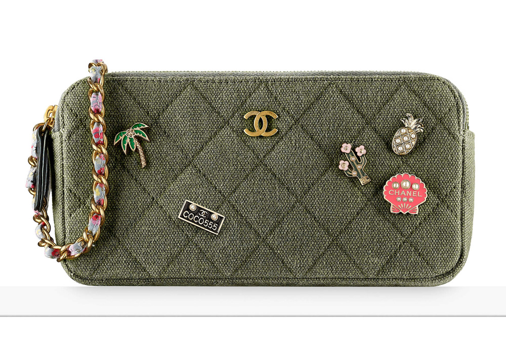 chanel-charms-small-clutch-1850