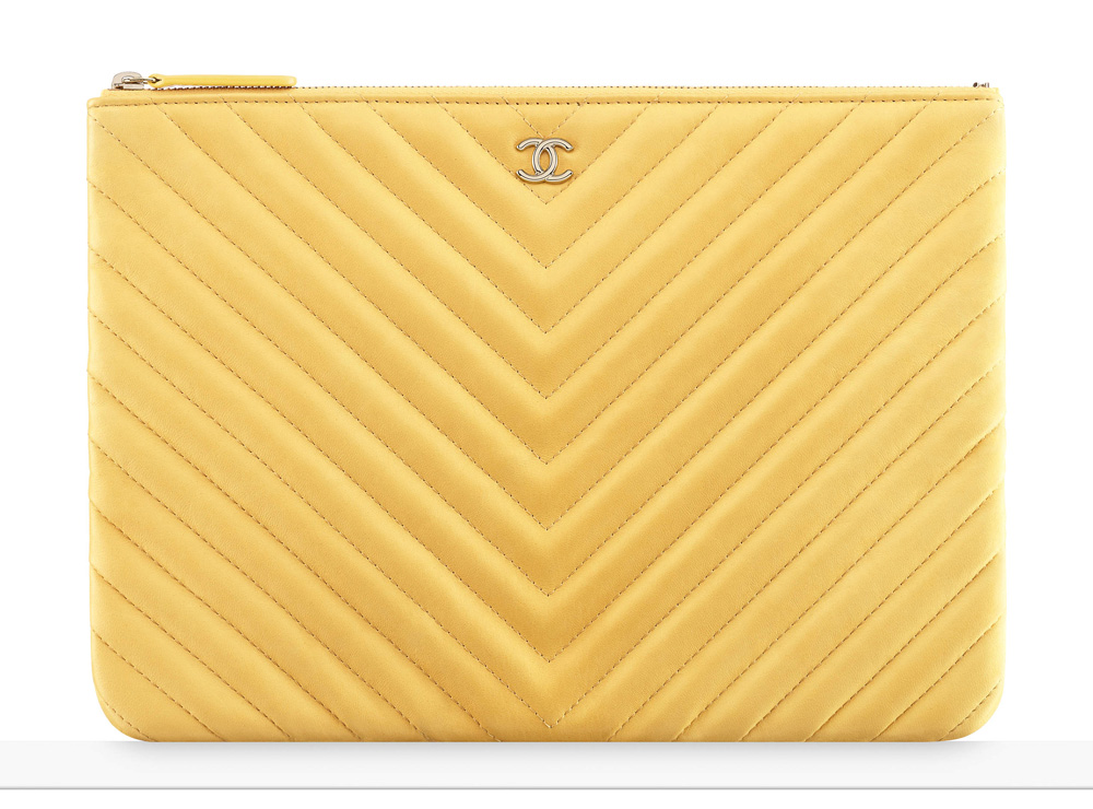 chanel-pouch-yellow-1000
