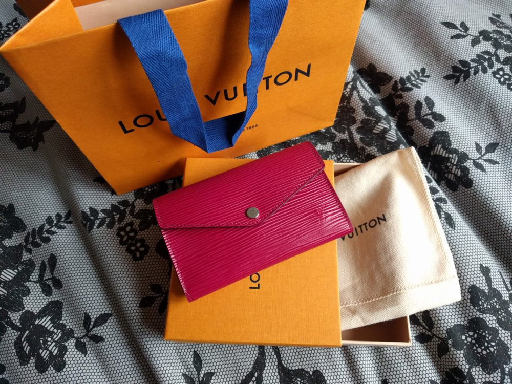 louis-vuitton-epi-purse-wallet