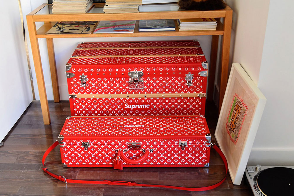 supreme louis vuitton luggage