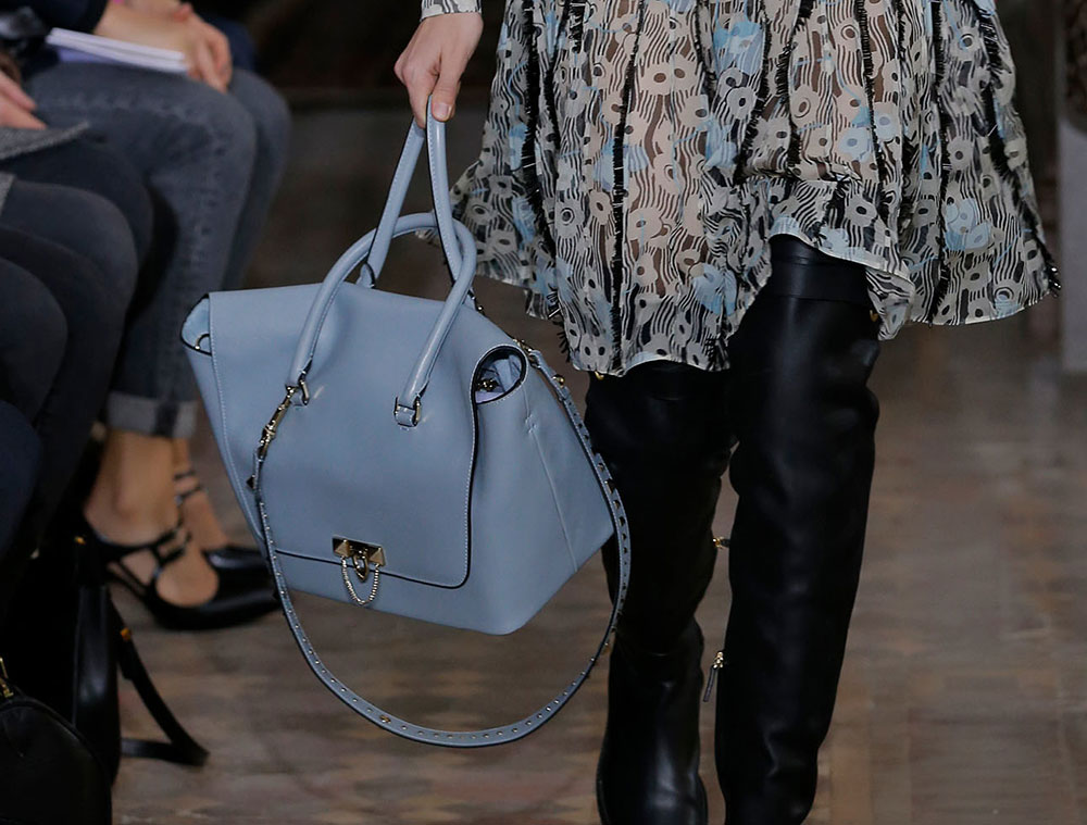 Valentino Debuts A New Day Bag For Pre Fall 2017 Purseblog Valentino Pre Fall 2017 Bags 3