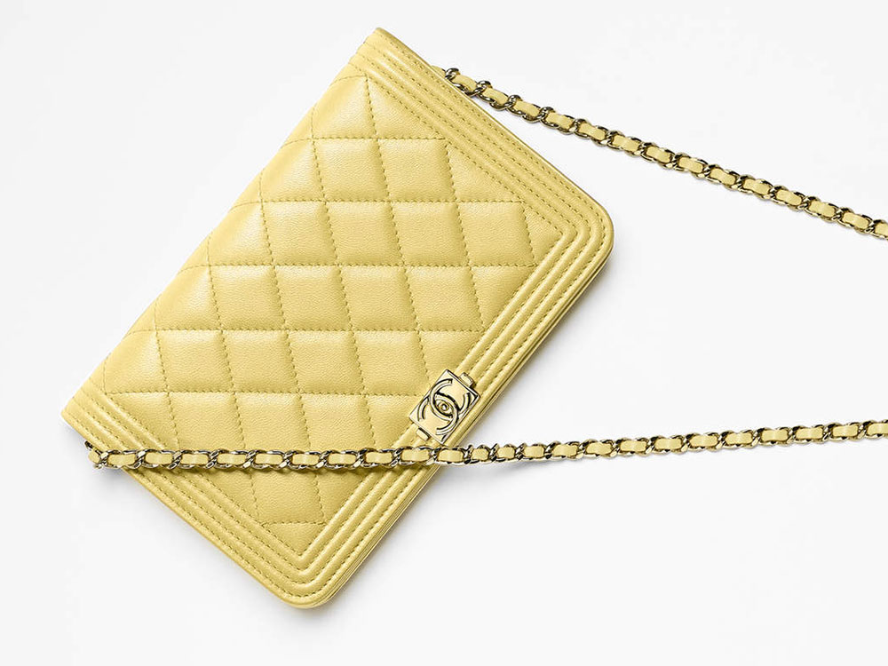 Check out 75 Pics Prices for Chanel s Pre Collection Spring 2017 Wallets WOCs and Accessories PurseBlog