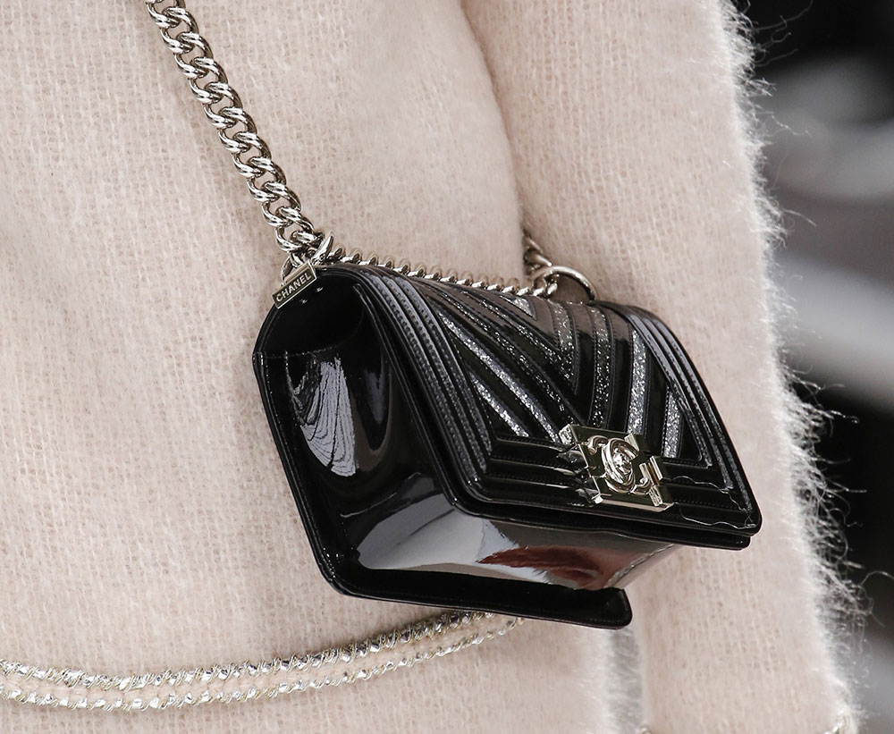 chanel charm bag 2017
