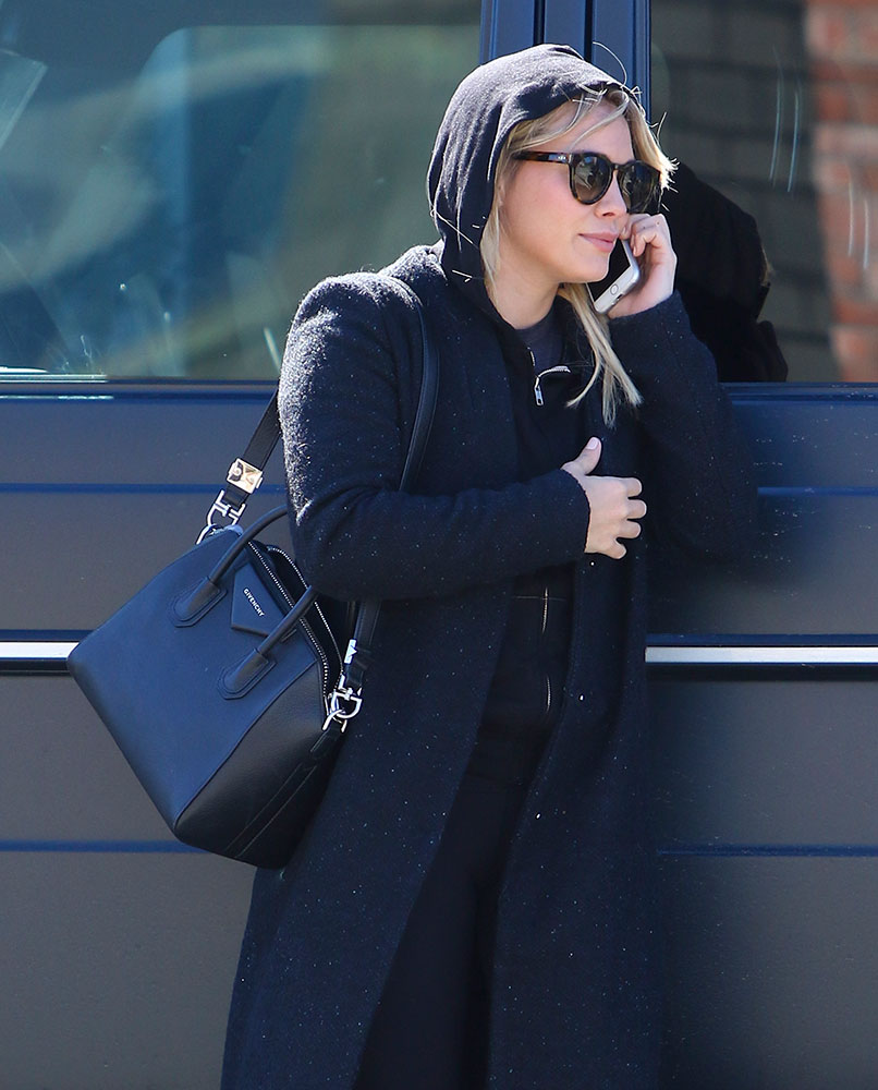 Hilary Duff Uses Goyard as a Baby Bag - PurseBlog