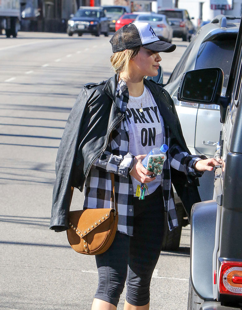 Hilary Duff Uses Goyard as a Baby Bag - PurseBlog