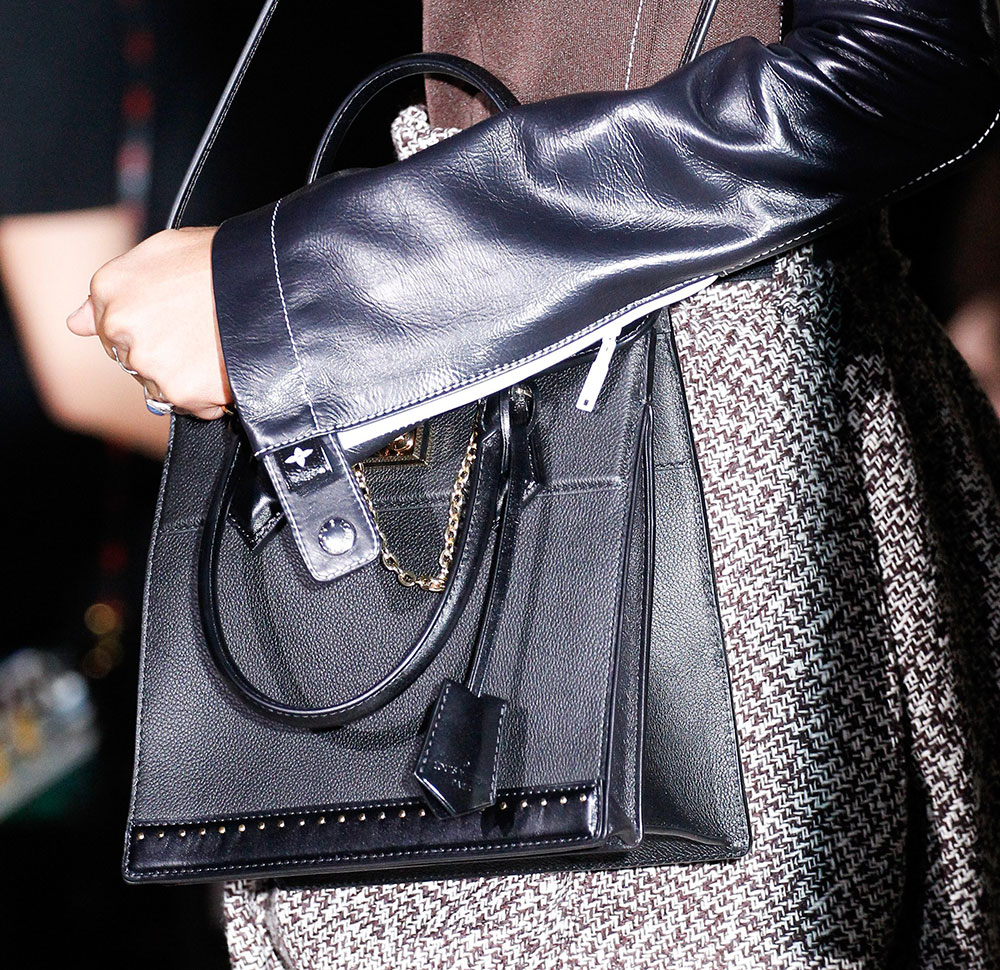 Regilla ⚜  Fashion bags, Bags, Vuitton