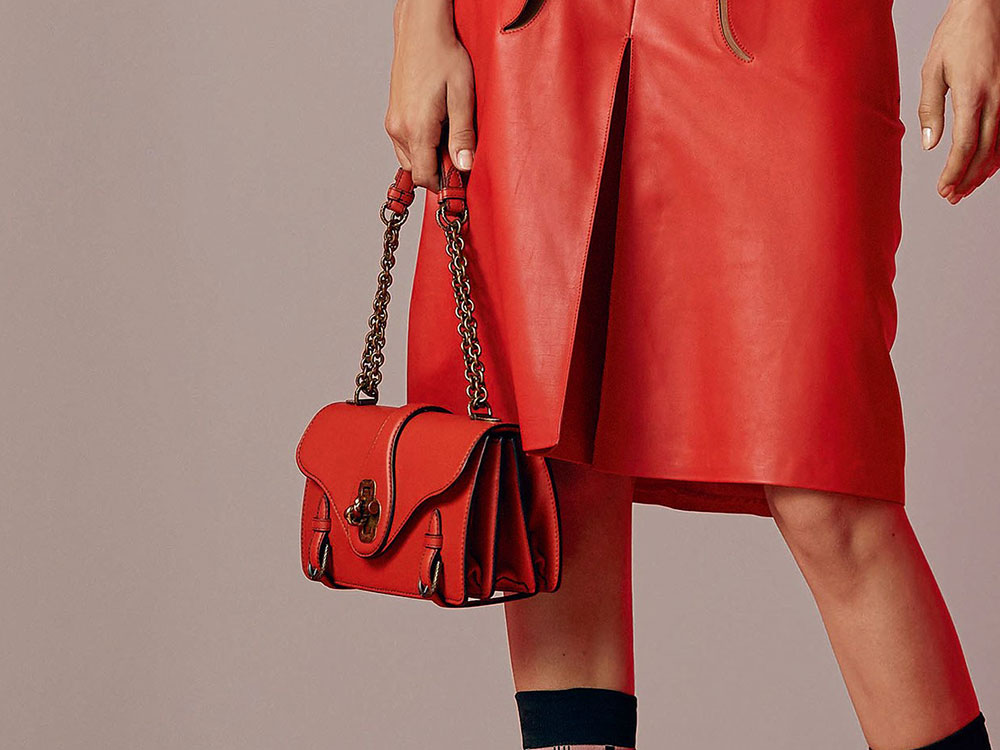 Bottega Veneta Keeps Its Bags Simple and Super Chic for Resort 2018 - PurseBlog