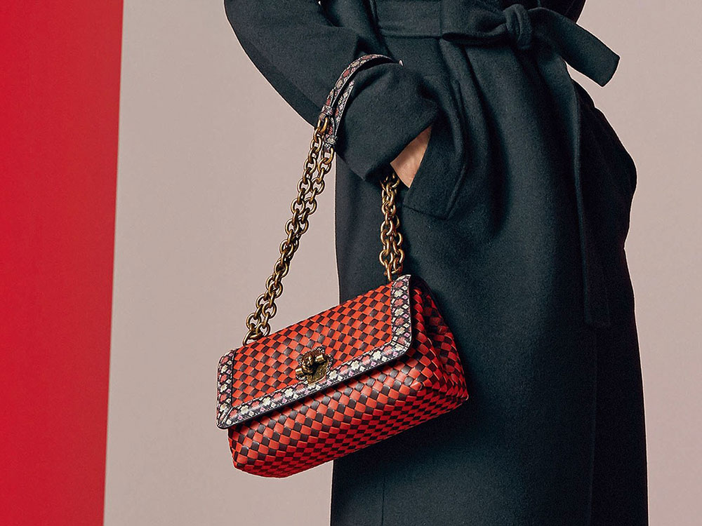 Bottega Veneta Keeps Its Bags Simple and Super Chic for Resort 2018 ...