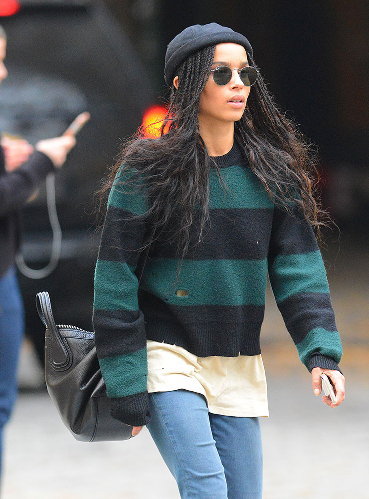 zoe kravitz casual outfits take a dive into the effortless cool of zo 235 kravitz s bag zoe kravitz casual outfits take a dive into the effortless cool of zo 235 kravitz s bag