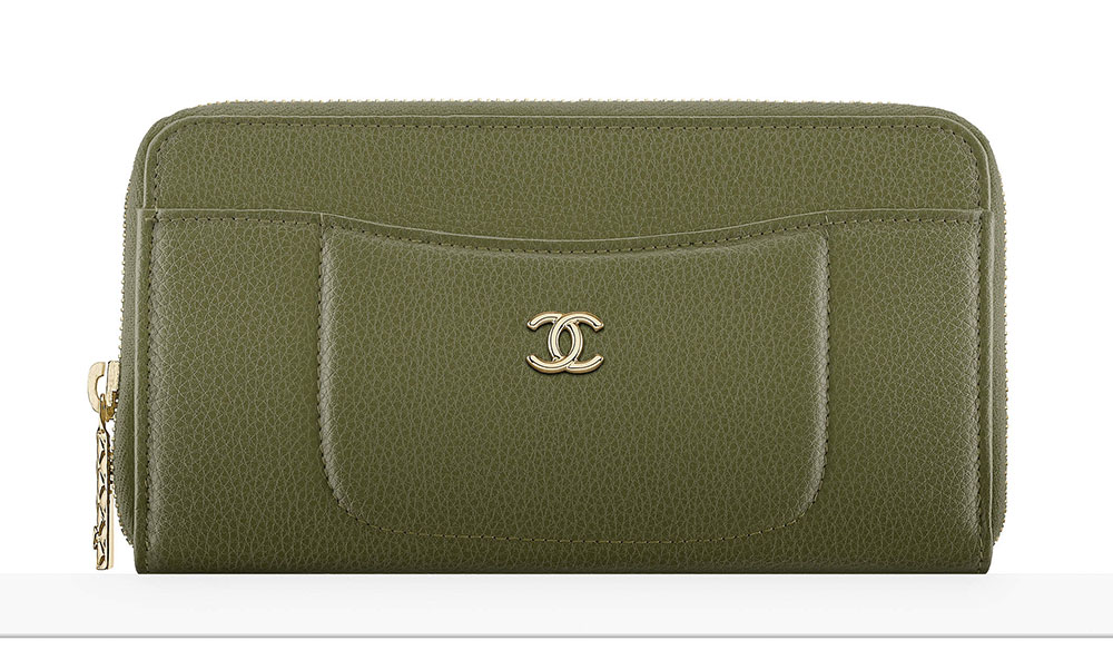 Chanel Classic Zipped Coin Purse Leather Wallet w/ Tags - Green Wallets,  Accessories - CHA620770