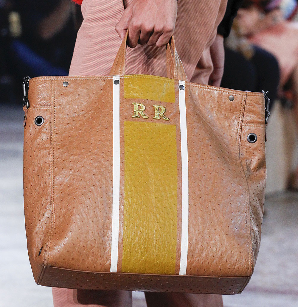On Its Spring 2018 Runway, Bottega Veneta&#39;s Bags Were Uncommonly Creative - PurseBlog