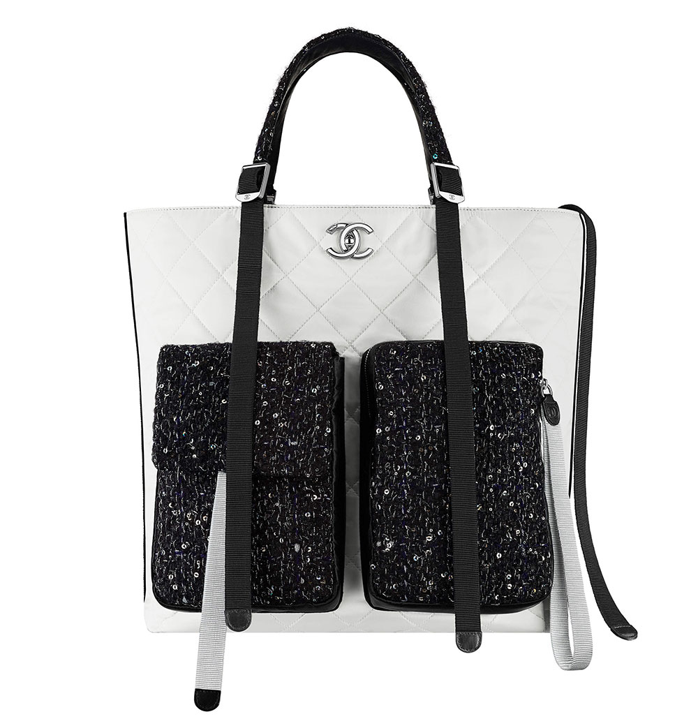 chanel zipped shopping bag