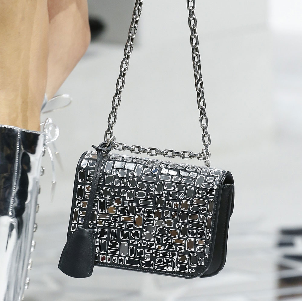 Dior’s Spring 2018 Runway Bags Continue the Brand’s New, Casual Vision ...