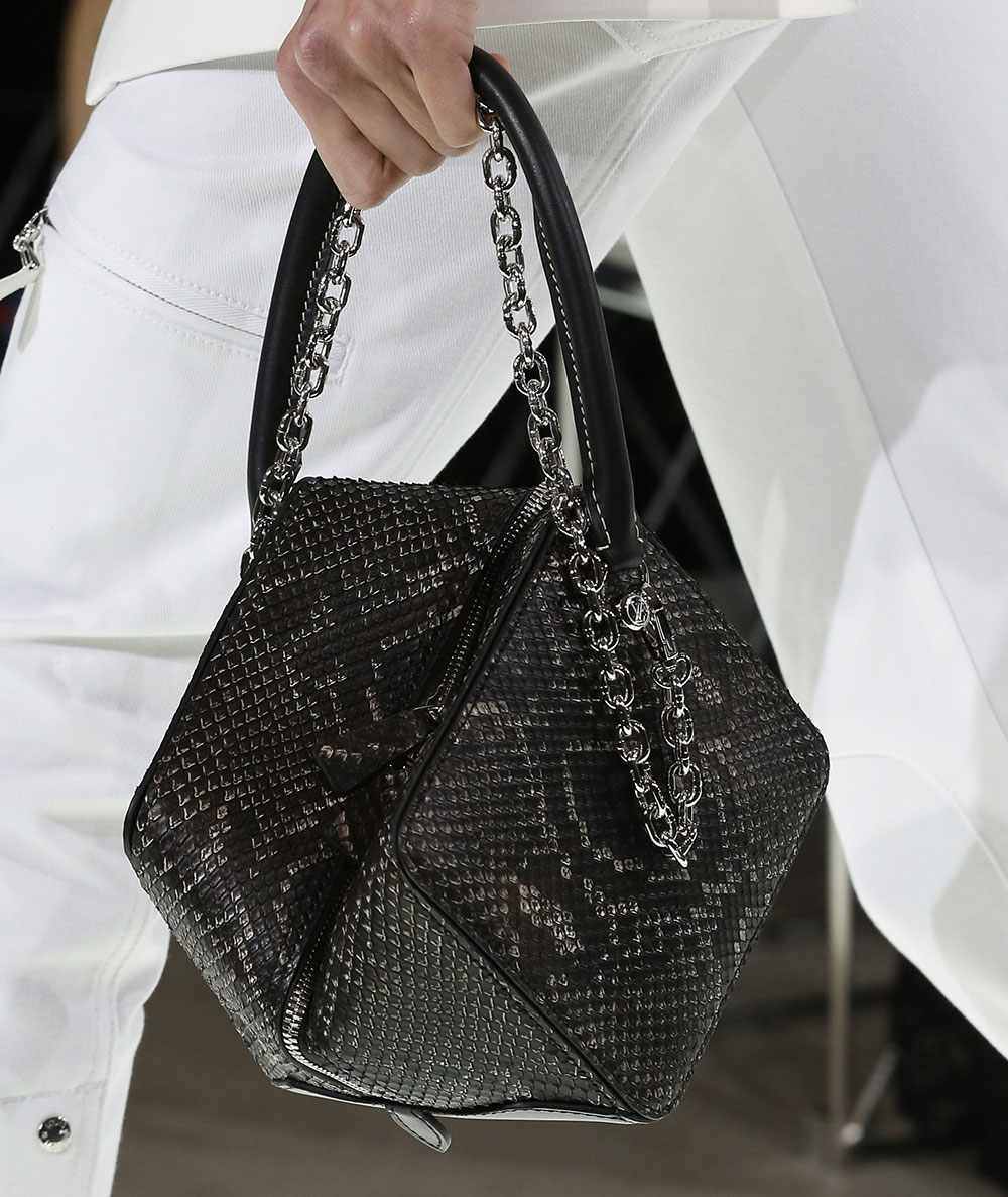 Louis Vuitton’s Spring 2018 Runway Bags Went in an Angular, Minimal Direction - PurseBlog