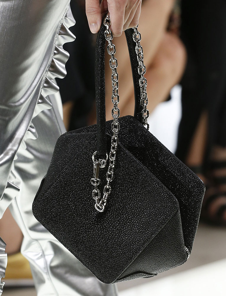 Louis Vuitton’s Spring 2018 Runway Bags Went in an Angular, Minimal Direction - PurseBlog