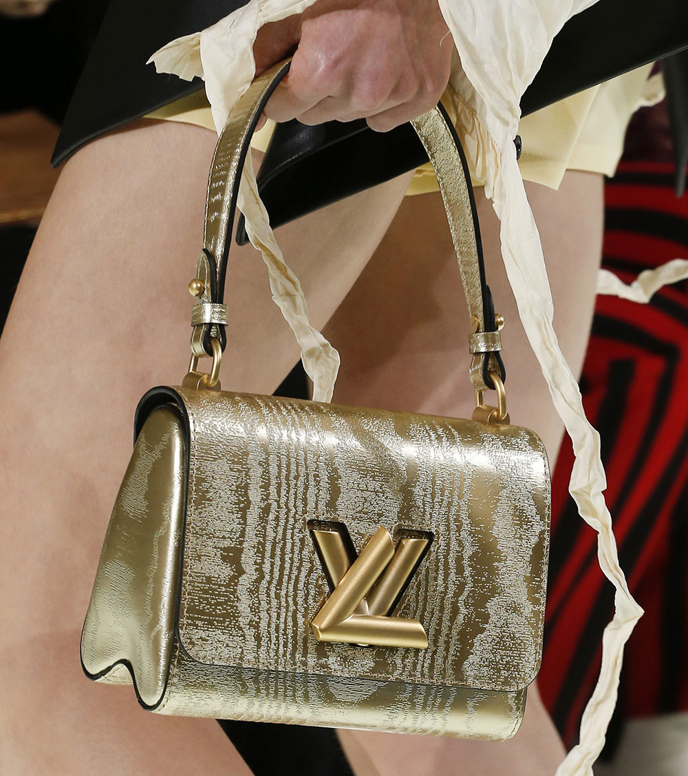 Louis Vuitton’s Spring 2018 Runway Bags Went in an Angular, Minimal Direction - PurseBlog