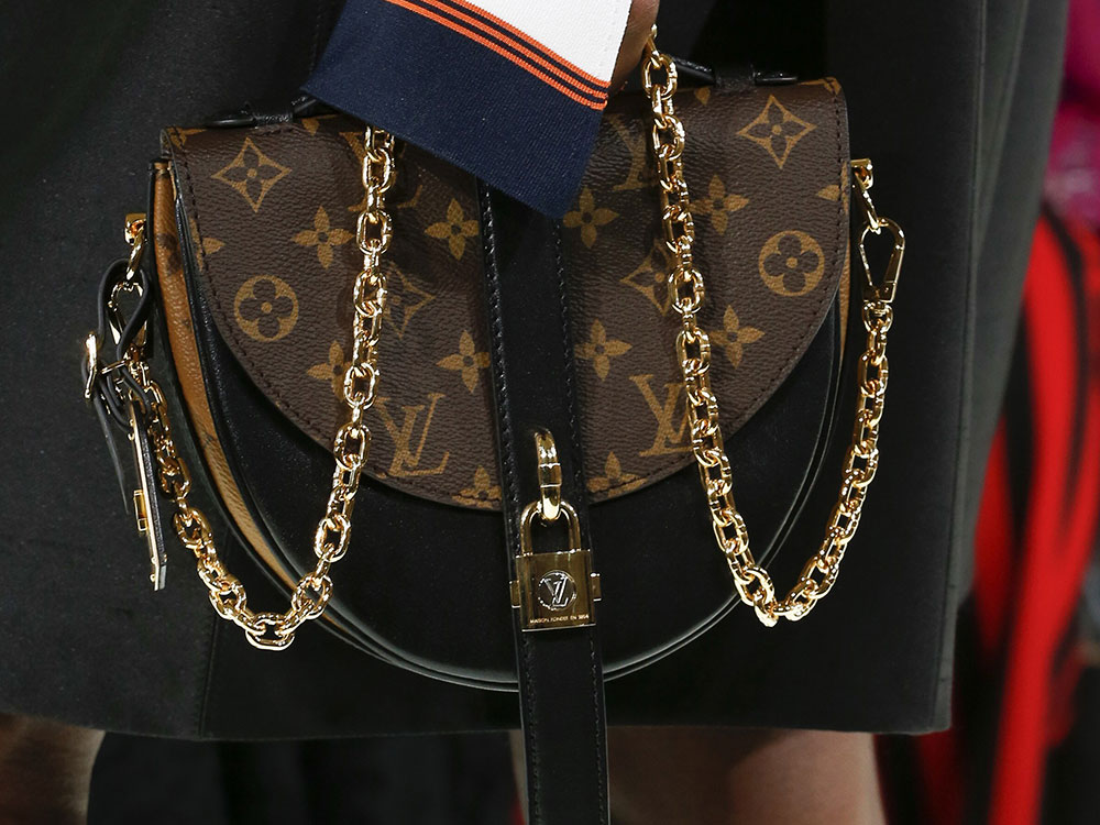 Louis Vuitton’s Spring 2018 Runway Bags Went in an Angular, Minimal Direction - PurseBlog