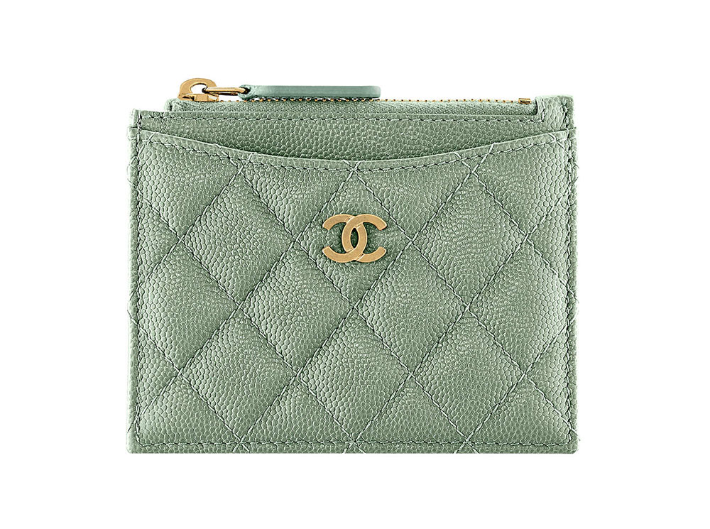 70+ Wallets, WOCs, Accessories from Chanel's Cruise 2018 Collection, All  with Pics and Prices - PurseBlog