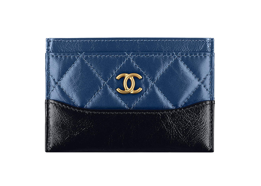 70+ Wallets, WOCs, Accessories from Chanel's Cruise 2018 Collection, All  with Pics and Prices - PurseBlog