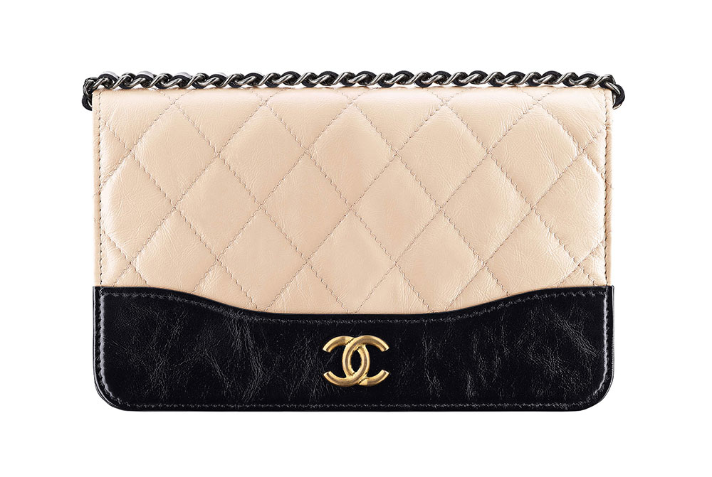 70+ Wallets, WOCs, Accessories from Chanel's Cruise 2018 Collection, All  with Pics and Prices - PurseBlog