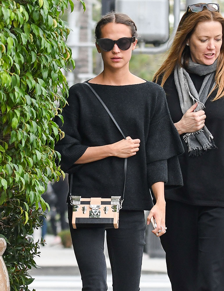 Top Celebs Carrying Louis Vuitton Handbags