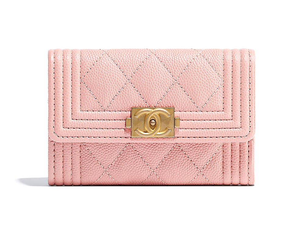 Check Out 65 of Chanel's Brand New Pre-Collection Spring 2018 Wallets, WOCs  and Small Leather Goods, Including Prices! - PurseBlog