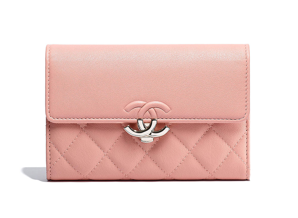 Check Out 65 of Chanel's Brand New Pre-Collection Spring 2018 Wallets, WOCs  and Small Leather Goods, Including Prices! - PurseBlog