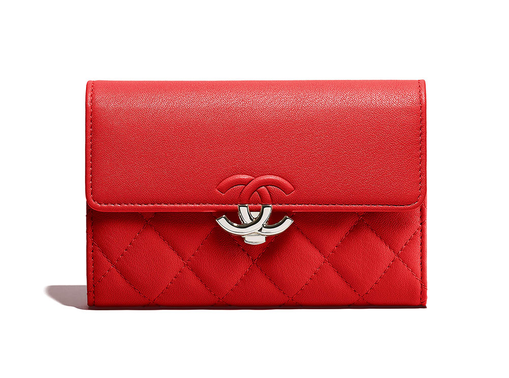 Shop CHANEL 2022-23FW Classic Small Flap Wallet (AP0230) by lufine