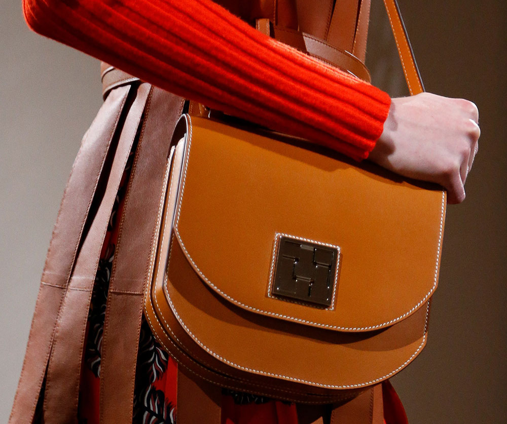 hermes saddle bag