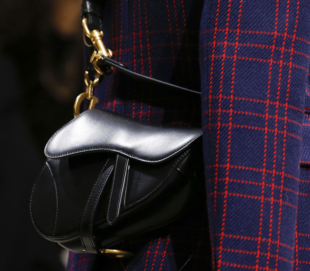 dior saddle bag runway