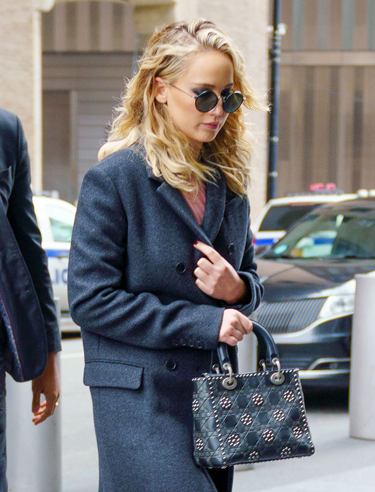 jennifer lawrence dior bag