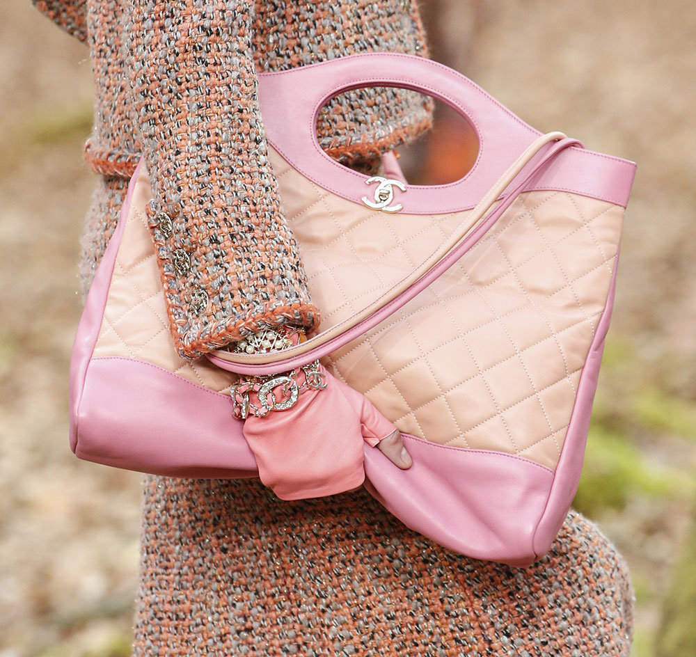 Shopping bag chanel 2018 on sale