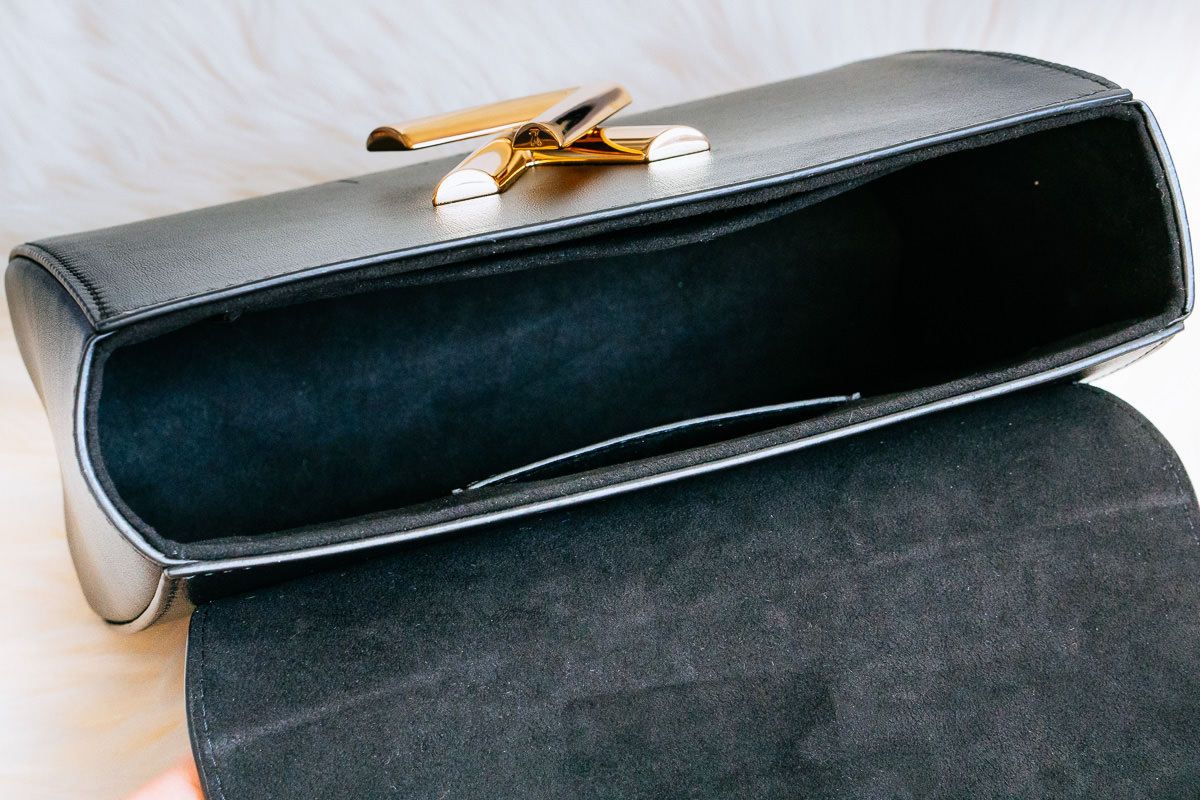 Unboxing Louis Vuitton TWIST MM size (Latest Version) / Mod shots / What  fits inside 